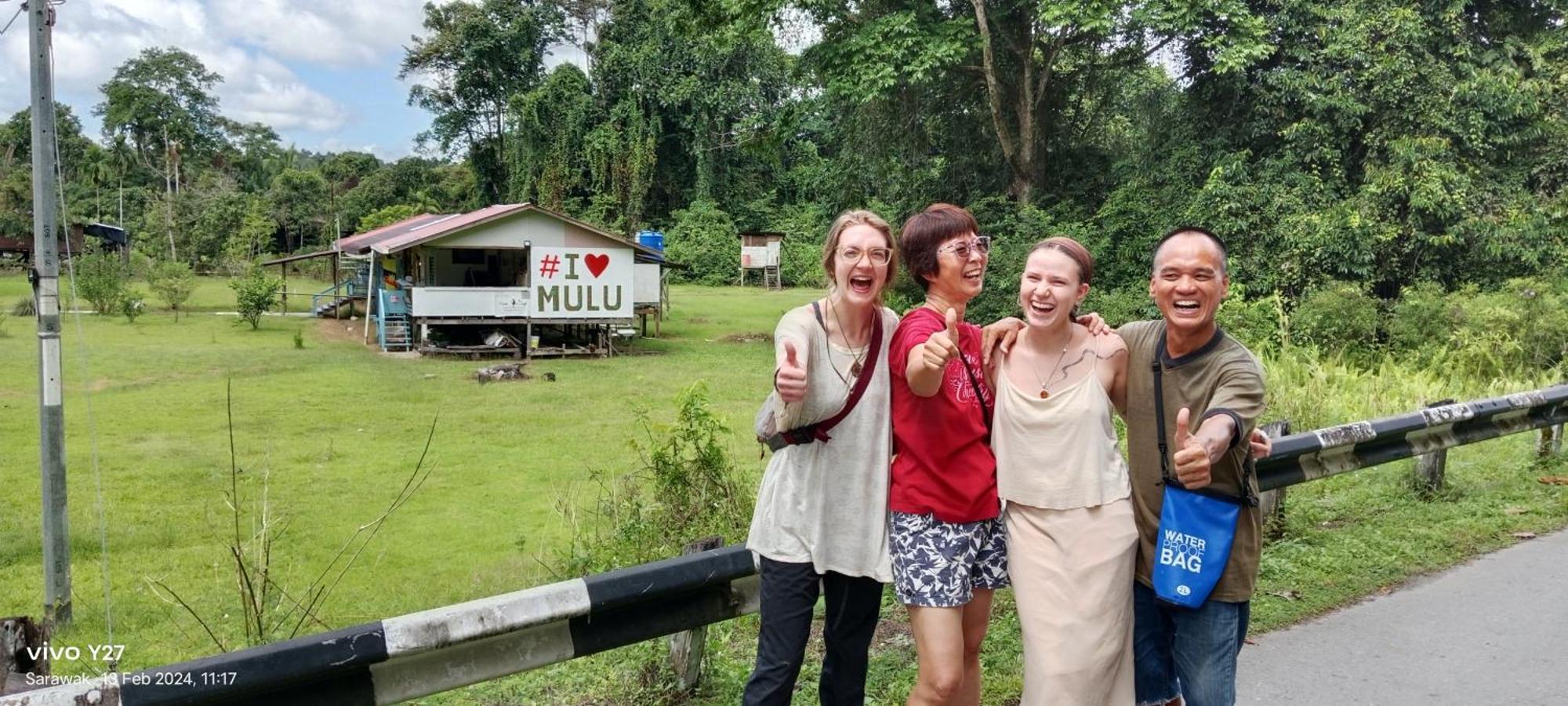 Mulu Village Exterior foto